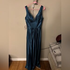 Elegant Teal Evening Gown